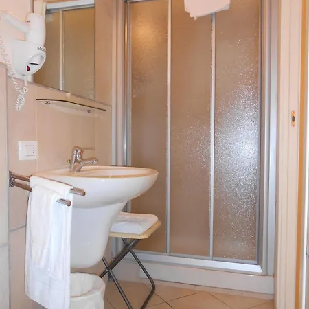 Atlantic Hotel 3*